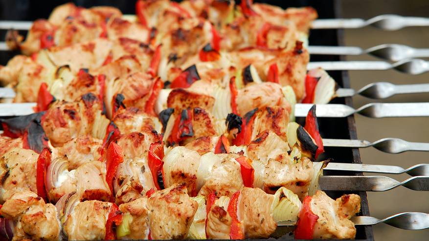 Главная картинка новости: Секрет вкусного блюда: как приготовить сочное мясо в духовке за час