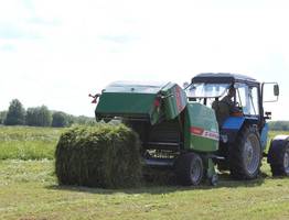 Аграрии Коми успешно завершают летнюю кормозаготовку: отстает только Север