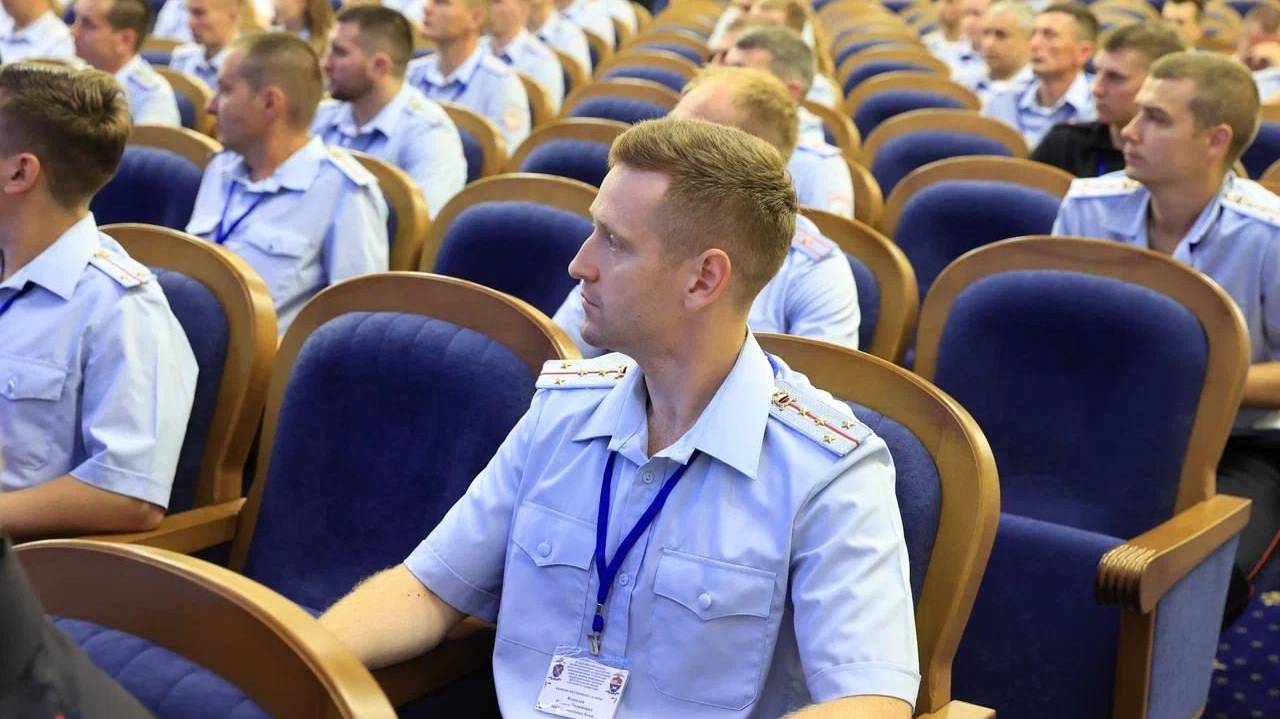 Главная картинка новости: Сотрудник МВД из Коми занял второе место на всероссийском конкурсе профессионалов