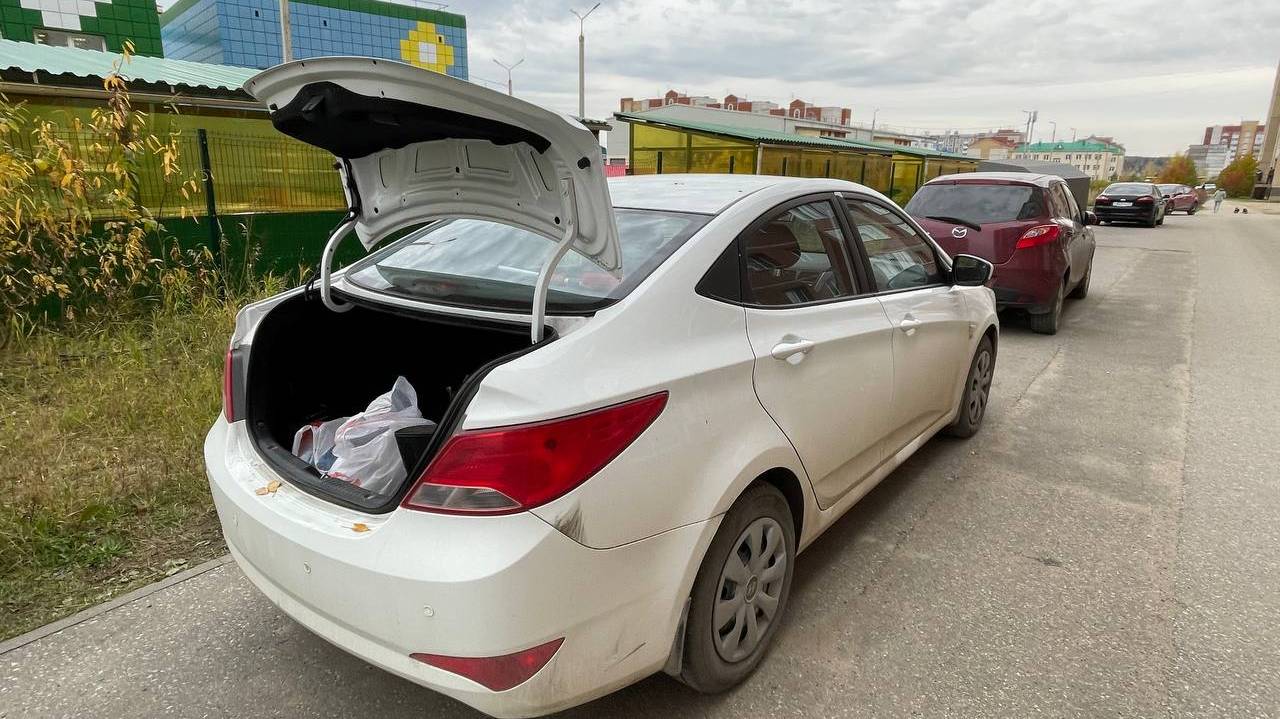 Главная картинка новости: С 15 августа это должен положить в багажник каждый водитель. Иначе отберут прав на месяц