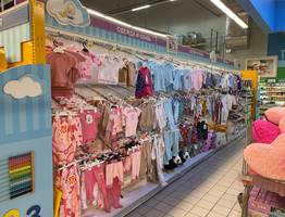 Малоимущие семьи Коми могут получить 7,6 тысячи рублей на детскую одежду