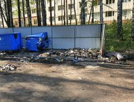 В Коми вандалы уничтожили пять мусорных контейнеров за четыре дня