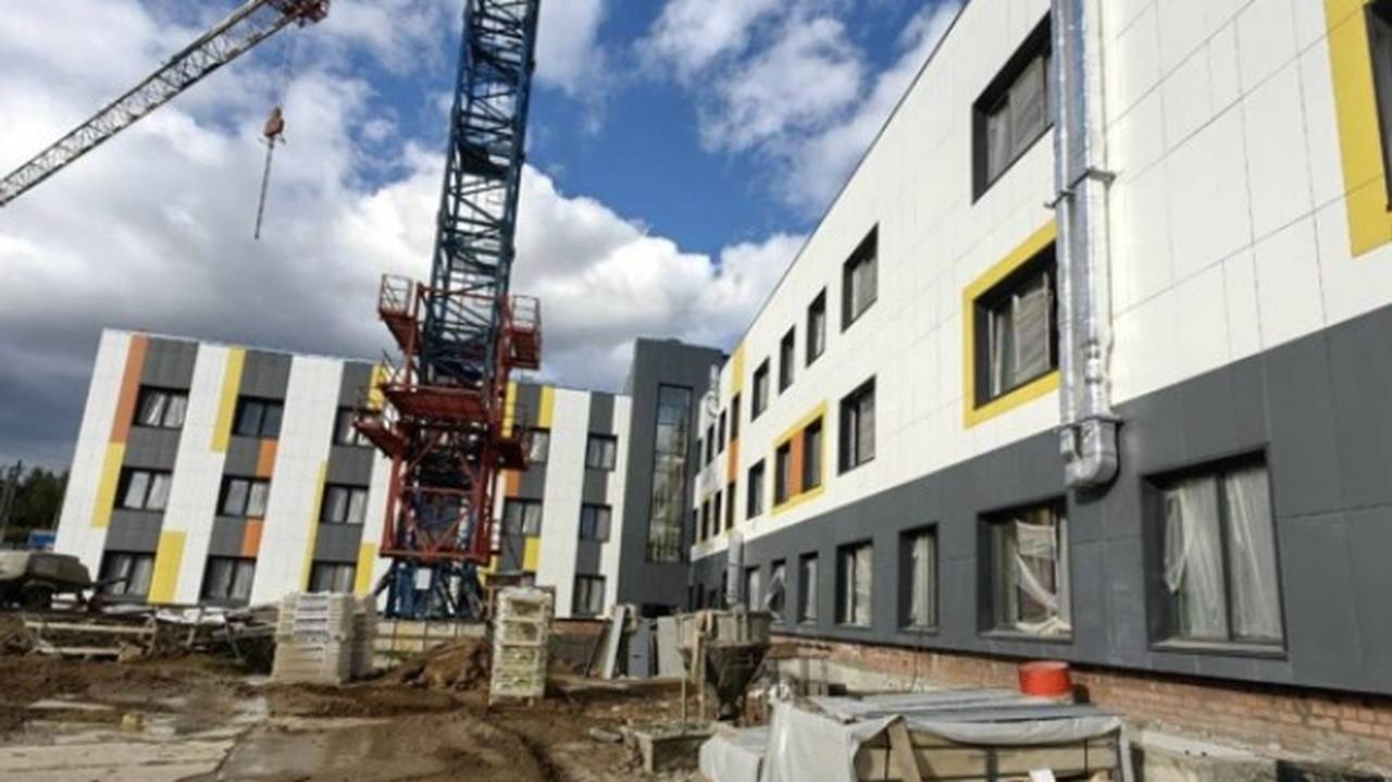 Главная картинка новости: Сыктывкар получит современный центр для мам и малышей: строительство начнется в 2026