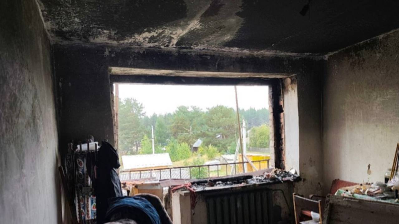 Главная картинка новости: В Коми за сутки ликвидировали четыре пожара с эвакуацией, но без человеческих жертв