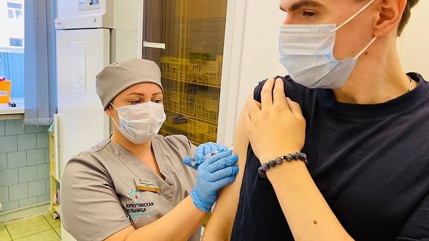 Главная картинка новости: В Коми стартует масштабная прививочная кампания против гриппа