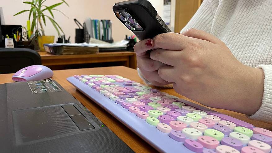 Главная картинка новости: Один звонок — и вы без копейки: новая схема взлома «Госуслуг»