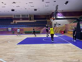 Сыктывкарская "Ника" начала тренировки на новом профессиональном паркете