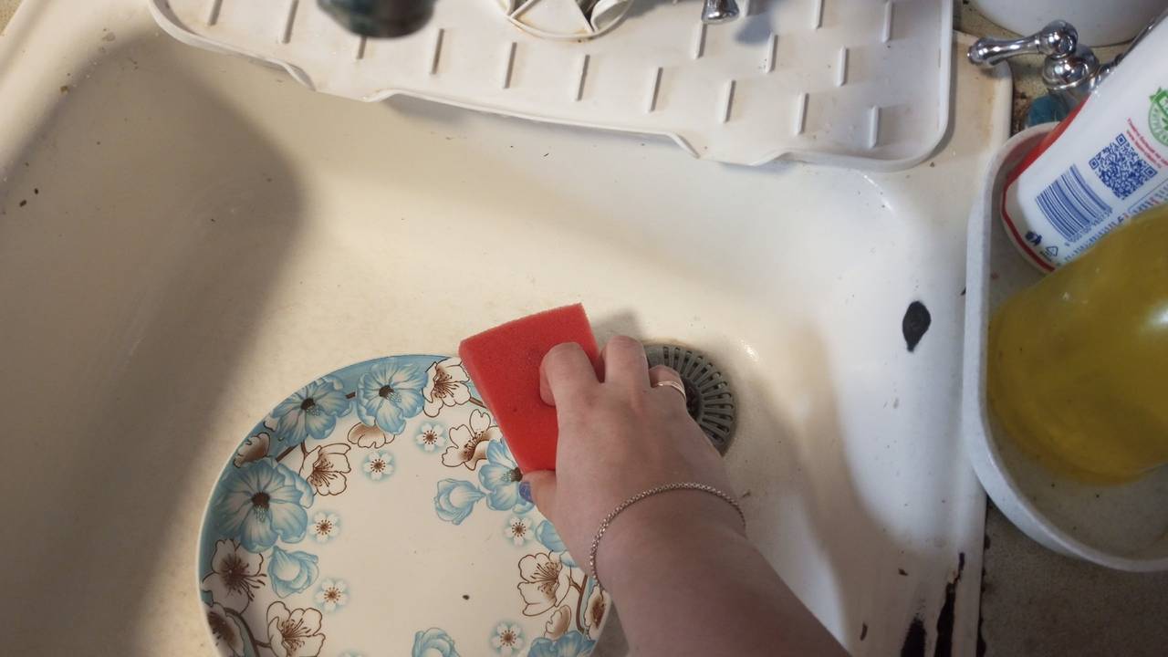 Продавщица смотрит на меня как на сумасшедшую: таблетки для посудомойки скупаю тоннами - секретные способы применения в хозяйстве