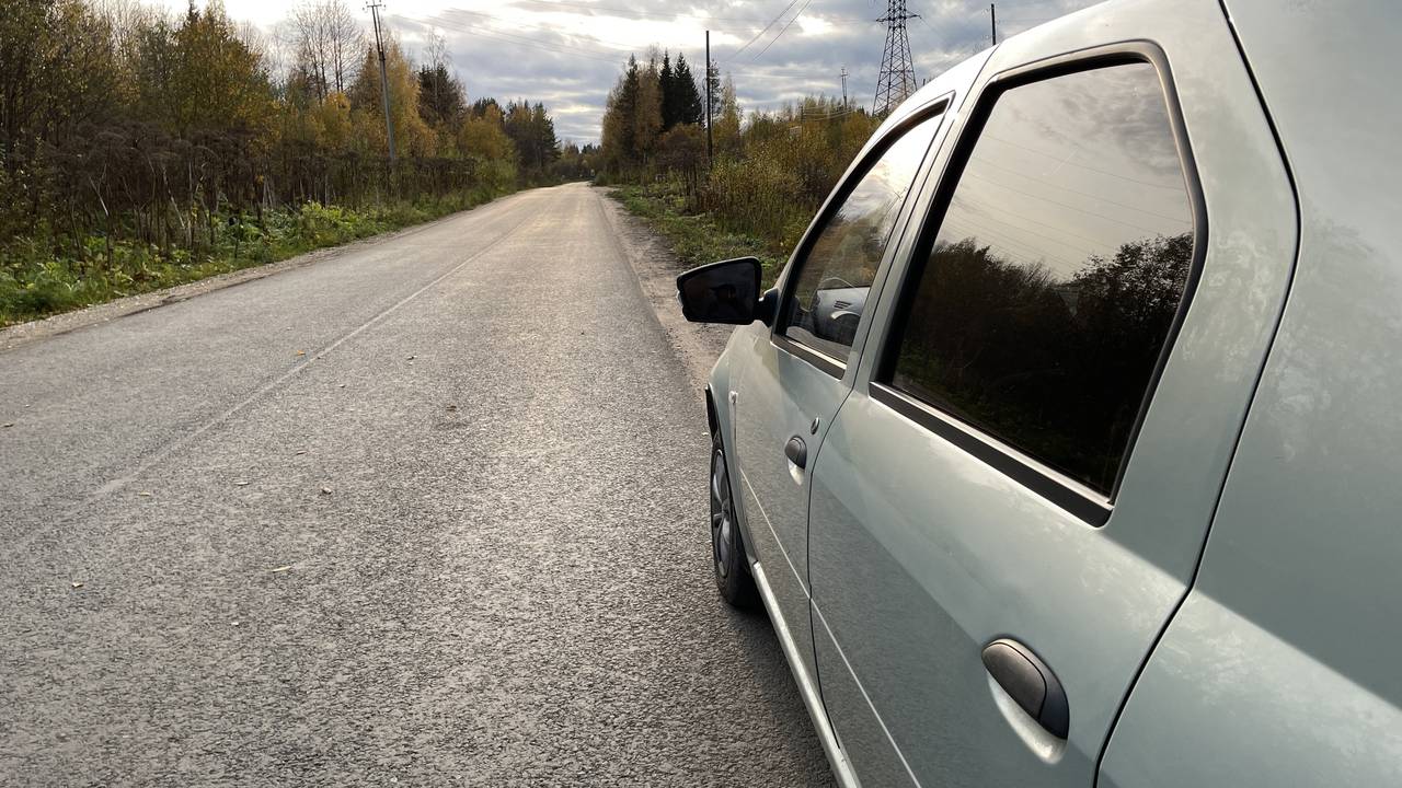 Отдал недорогое моторное масло из "Светофор" Sintec Platinum на экспертизу в лабораторию. Показываю, за что отдают 600 рублей