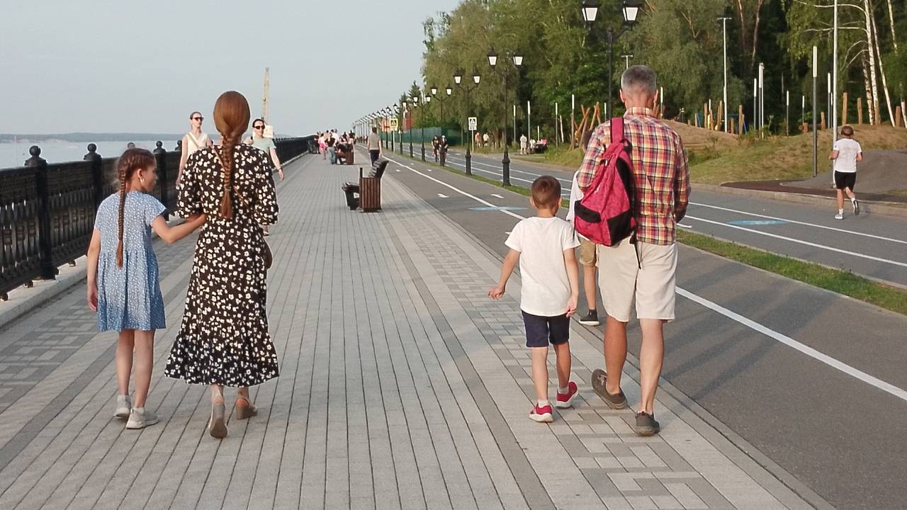 — Отдайте дом моей дочке, а себе новый купите! — потребовала свекровь