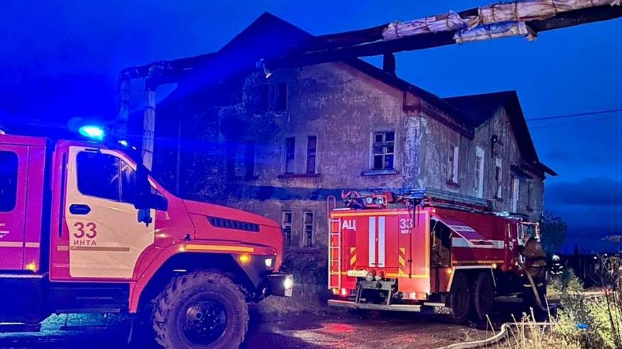 Главная картинка новости: Пожарные Коми за сутки потушили 4 возгорания в домах и гараже: 1 эвакуация, жертв нет
