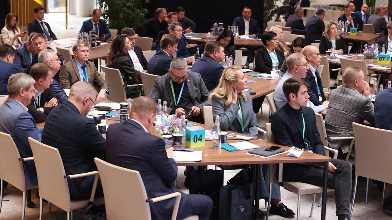 Главная картинка новости: Коми перенимает опыт: управленцы изучили передовые тренды мировой архитектуры