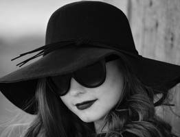 Одна из неприятных и бессовестных героинь советского кинематографа