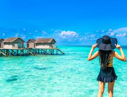 Отпуск обратился сущим адом: семья сбежала с Мальдив с долгом в 2 млн и в слезах