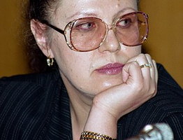 Как люди порождают неблагодарность детей. После 60 лет они остаются одни: выводы А.Марининой