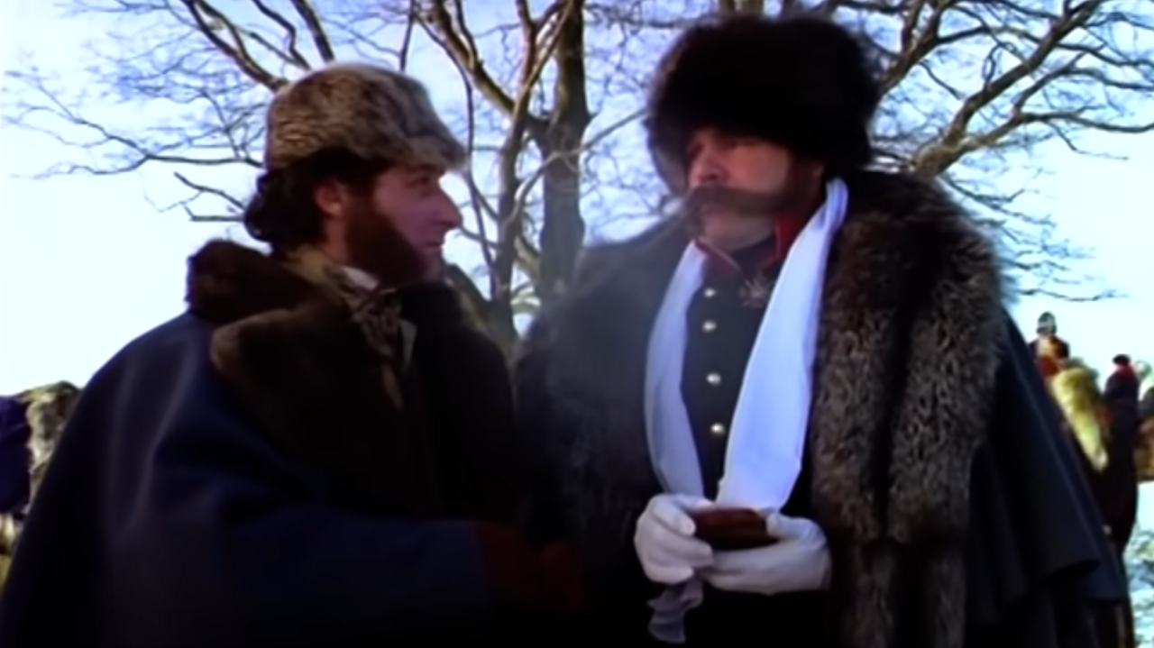 Главная картинка новости: Как снимали фильм "Особенности национальной охоты": 16 забавных фактов о фильме