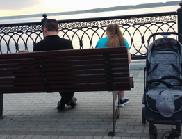 Как общаться с людьми, которые вас ни во что не ставят: пять рабочих приёмов, которые помогут сохранить достоинство и выйти в "дамки"