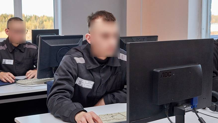 Главная картинка новости: Осужденные в Коми дистанционно осваивают профессии в вузах: особенно популярны СГУ и УГТУ