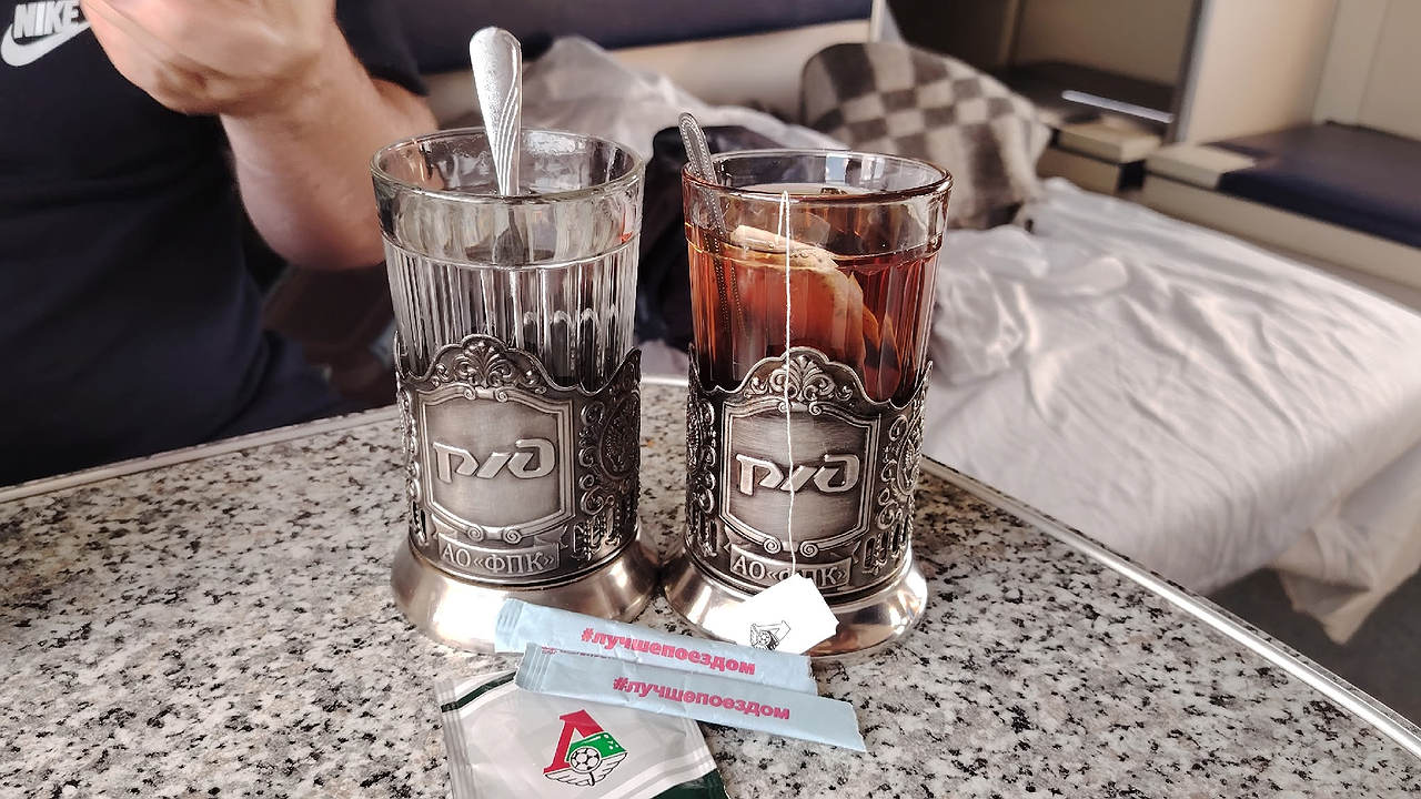 Главная картинка новости: РЖД выбросили верхние полки в плацкарте: что получили пассажиры взамен и сколько это стоит