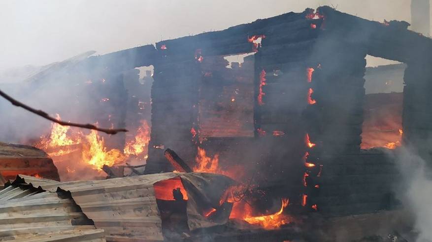Главная картинка новости: Пожары в Коми унесли жизнь пенсионера и травмировали женщину