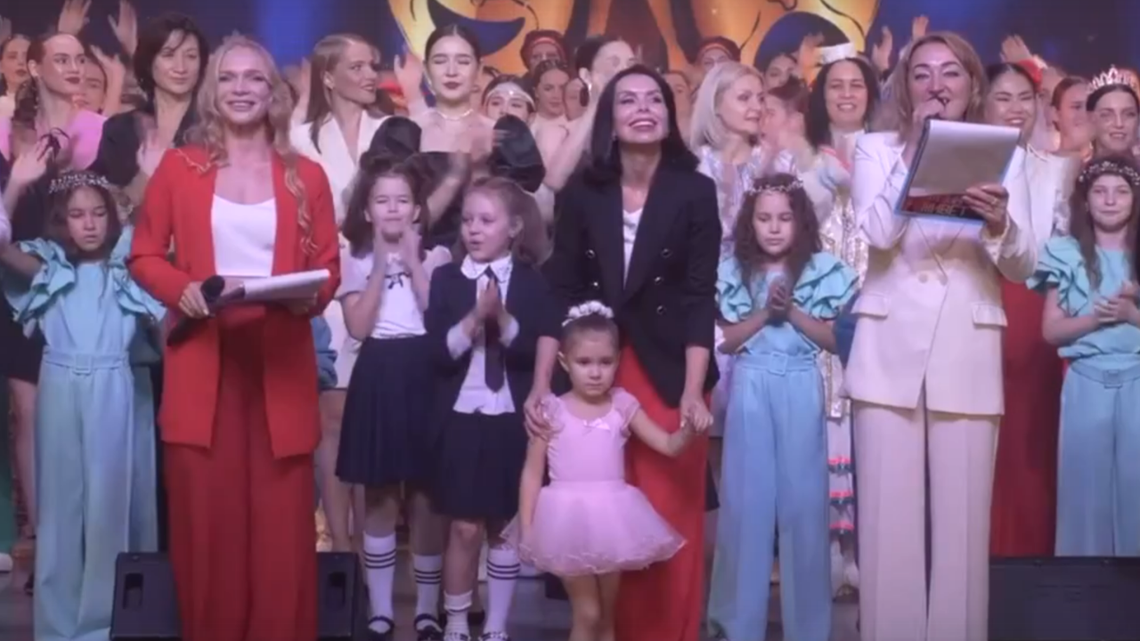 Главная картинка новости: Усинский очаг культуры отпраздновал 40-летие работы в Коми