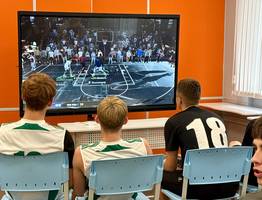 От экрана к площадке: в Коми протестировали фиджитал-спорт для школьников