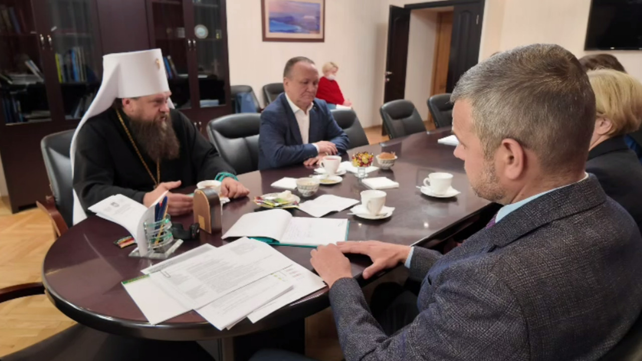 Главная картинка новости: Власти Сыктывкара передадут митрополии здание бывшего детского сада