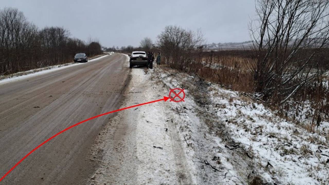 Главная картинка новости: Итоги снежного дня в Коми: в разных районах 3 автомобиля вылетели с дороги в кювет