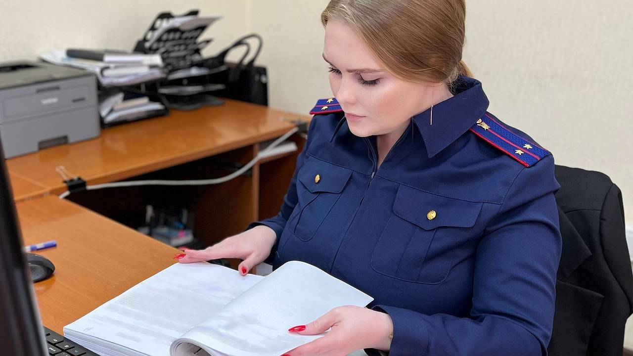 Главная картинка новости: Шокирующая история из Коми: отец четверых детей ответит перед судом за издевательство над ними