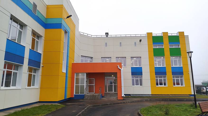Главная картинка новости: В одном из сел Коми построили современный центр помощи детям