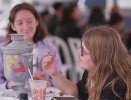 Коми-пермяцкие узоры покорили Пхукет: студентки из Сыктывкара представили наследие русского севера