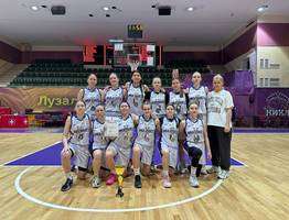 Сыктывкарские баскетболистки "забросили в кольцо" золото региона