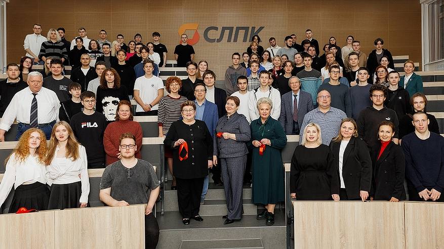 Главная картинка новости: Сыктывкарский ЛПК открывает будущее: в СЛИ появилась современная аудитория