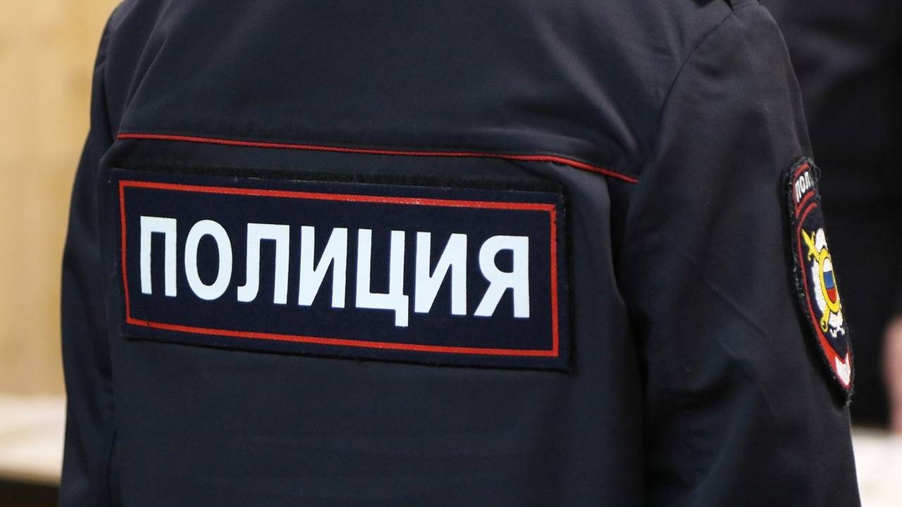 Главная картинка новости: Сотрудницу дома-интерната в Коми уличили в систематическом воровстве у пожилого подопечного