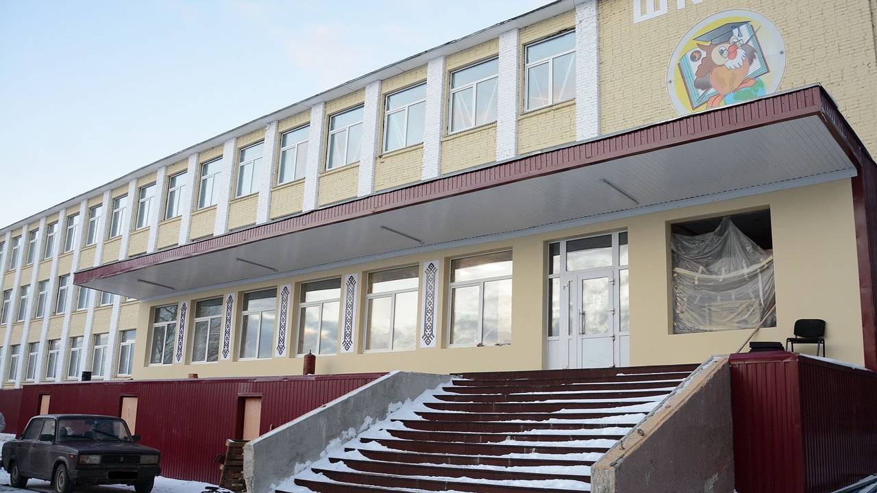 Главная картинка новости: В школу в Коми вдохнули новую жизнь: в Визинге завершают ремонт за 105 миллионов
