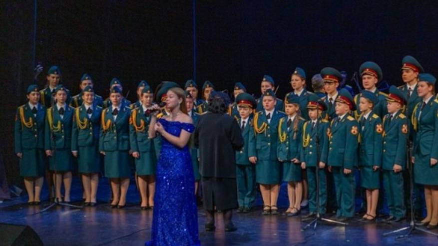 Главная картинка новости: Юная вокалистка из Коми покорила жюри всероссийского фестиваля Росгвардии