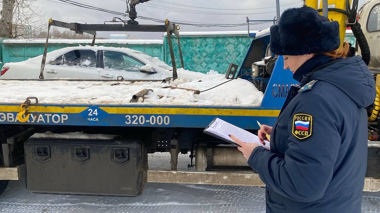 Главная картинка новости: Сыктывкарские приставы изъяли автомобиль экс-лидера "пичугинской" ОПГ