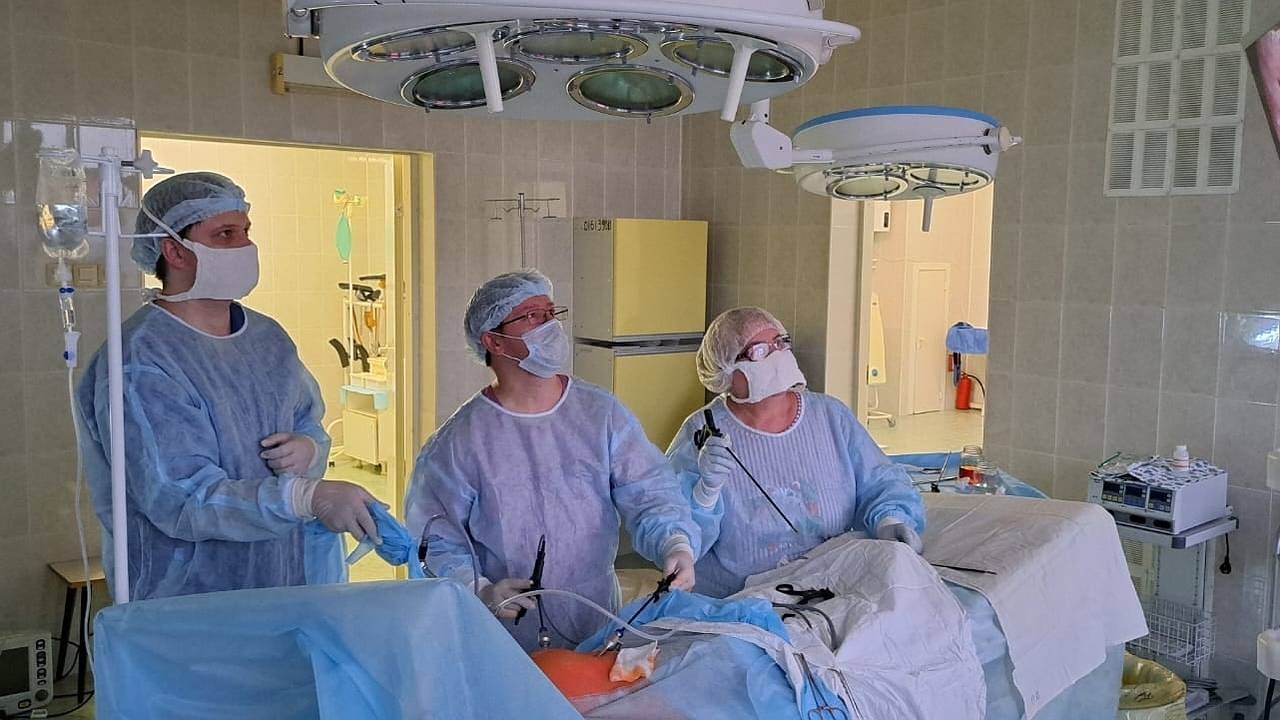 Главная картинка новости: В Коми хирурги Усинской больницы восстановили диафрагму с ювелирной точностью