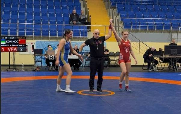 Спортсменка из Коми взяла бронзу на Всероссийских соревнованиях по вольной борьбе