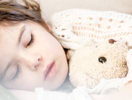 Всегда под защитой сильнейшего ангела: назовите дочь этим нежным и благозвучным именем, в переводе означает "Ангельская"