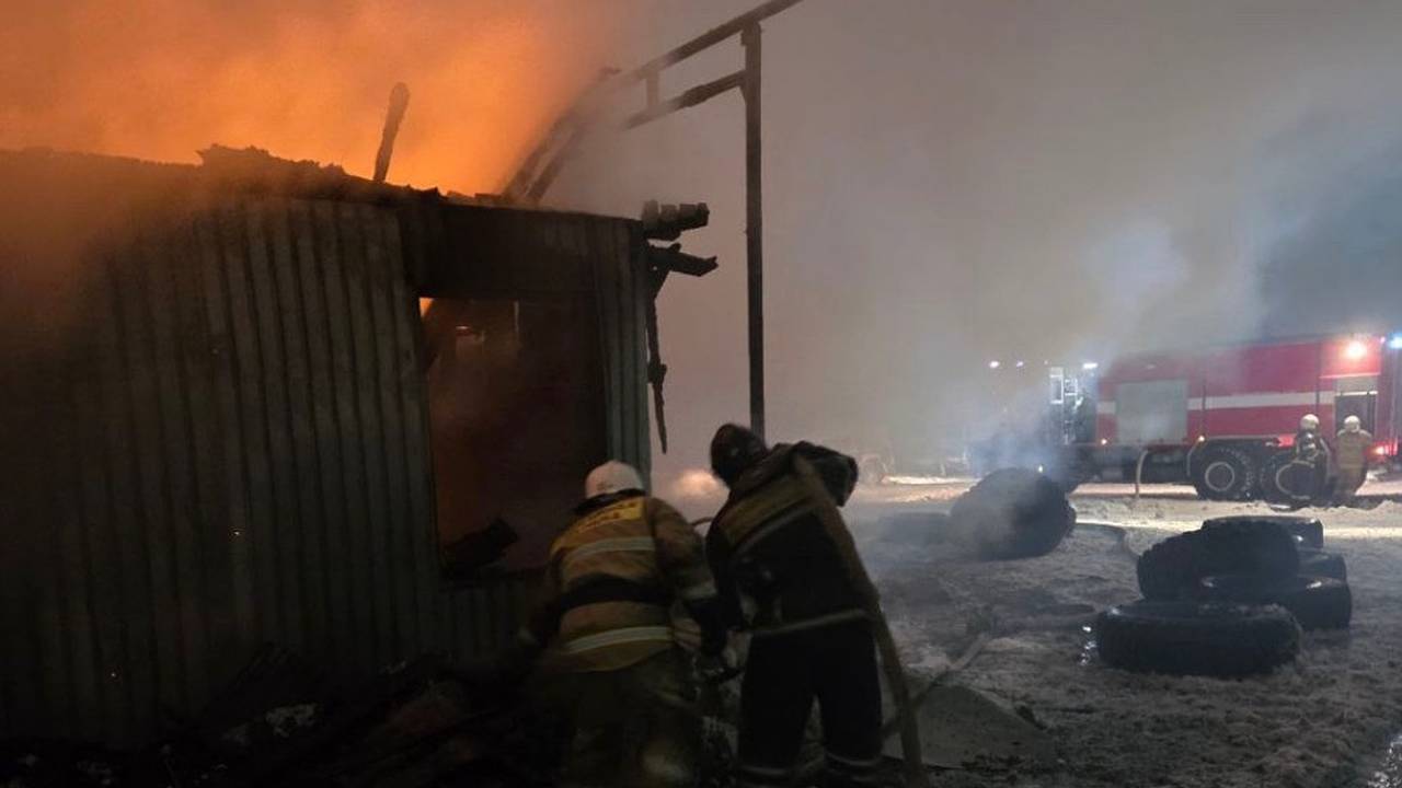 Главная картинка новости: Огненная трагедия в Нижнем Одесе и еще два сигнала в Коми напомнили о правилах безопасности