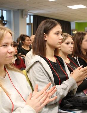 В Сыктывкаре слёт объединил выпускников детских домов и их наставников