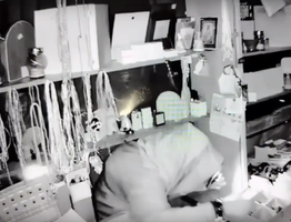 Ничего святого: пара вынесла из главного собора Сыктывкара церковные ценности на 300 000 рублей