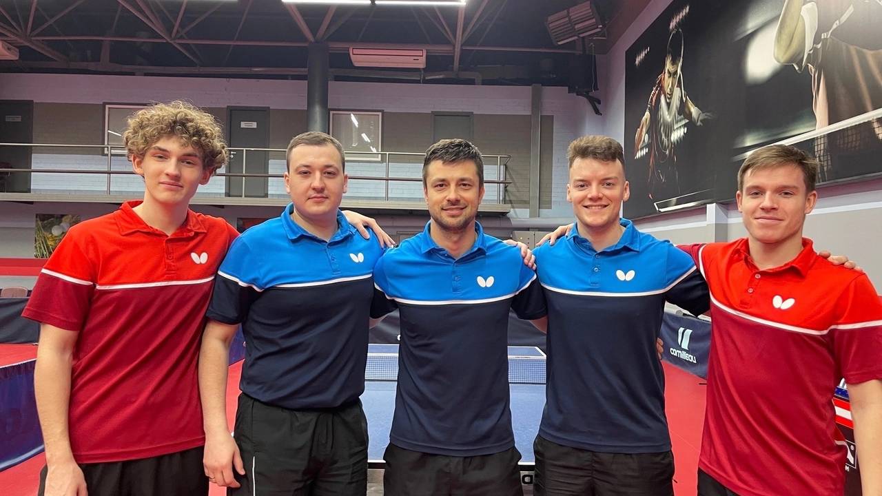 Главная картинка новости: Команда "Газовик" из Коми заняла третье место на этапе Высшей лиги по настольному теннису