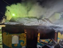 Пожарные Коми отреагировали на возгорания в электростанции, бане и дачном доме