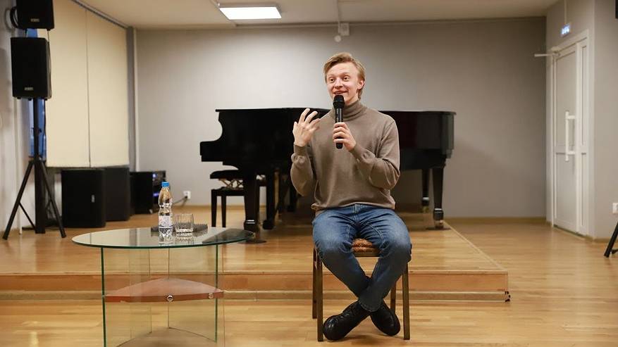 Главная картинка новости: Маэстро Мариинки поделился секретами мастерства со студентами Коми