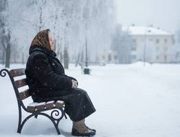 Почему одни дети уважают пожилых родителей, а другие - ни во что не ставят: воспитание тут ни при чем