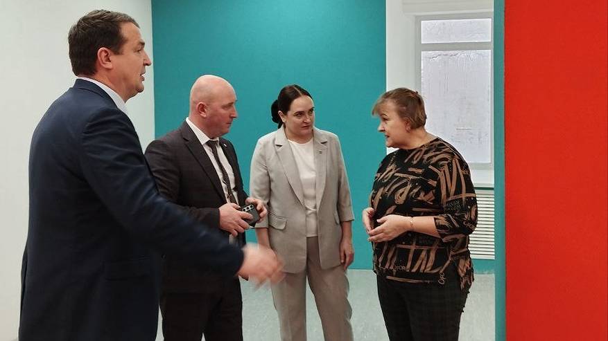 Главная картинка новости: В Коми полным ходом идёт капитальное восстановление библиотеки в Объячево