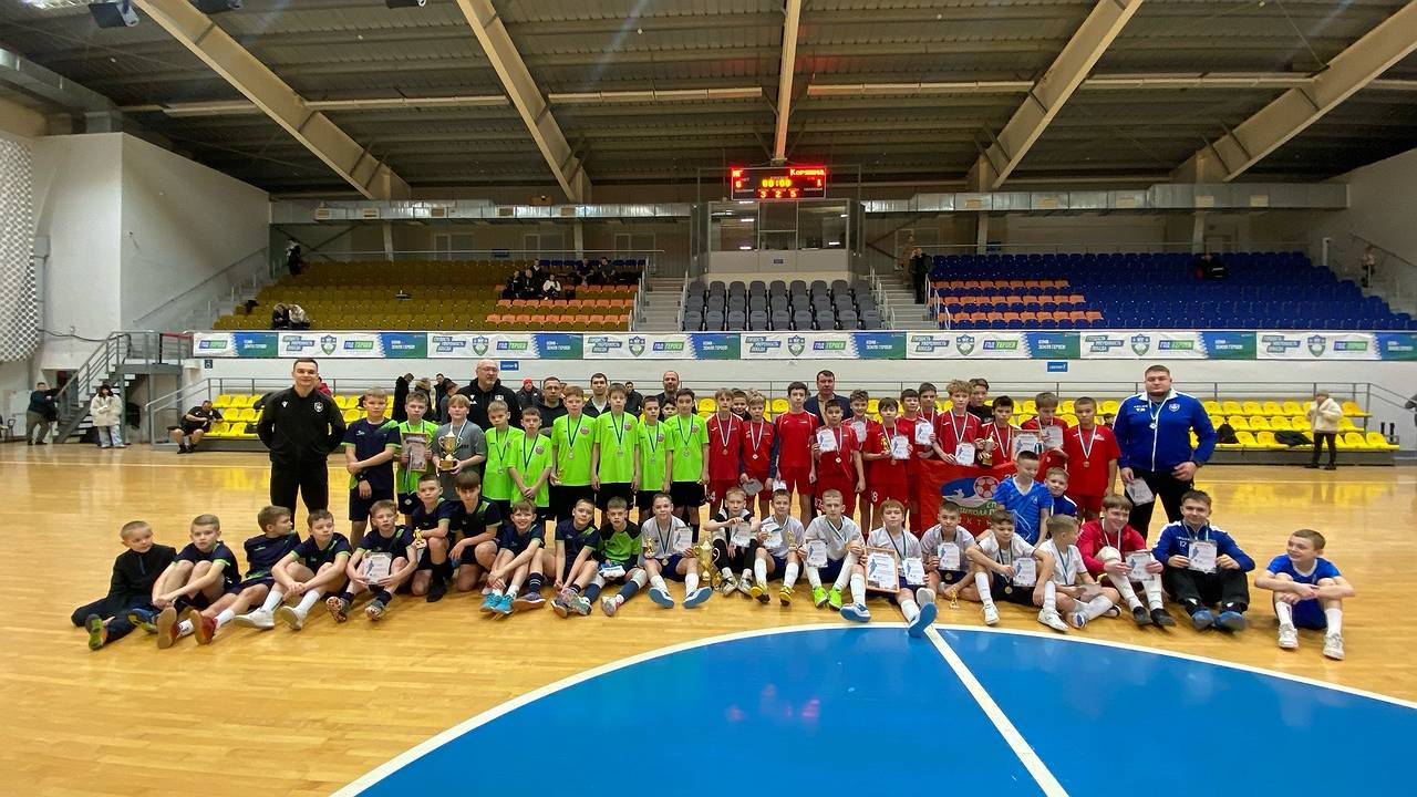Главная картинка новости: "Новая генерация" из Сыктывкара выиграла межрегиональный Кубок по футзалу