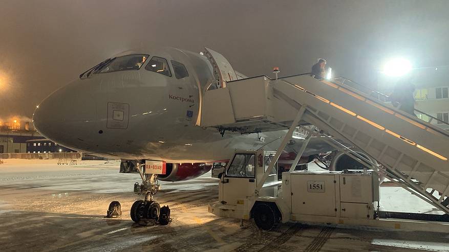 Главная картинка новости: "Фрэнсис" внес коррективы в расписание авиарейсов из Сыктывкара в Москву